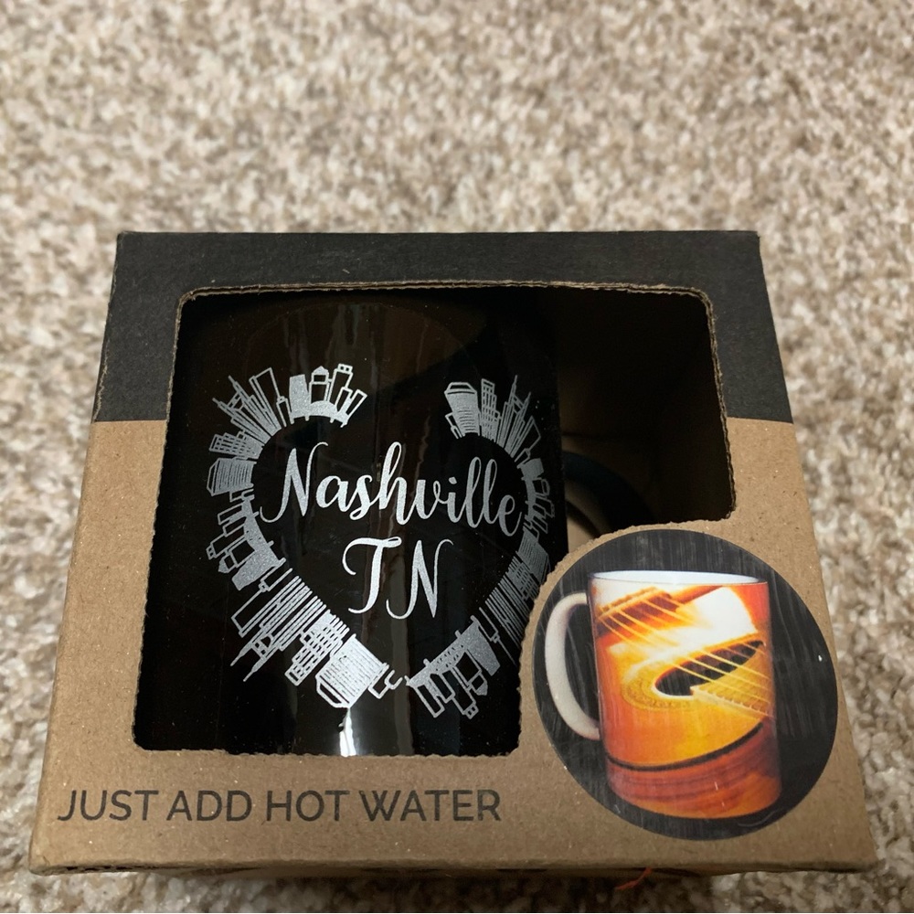 Nashville TN coffee mug -new in box